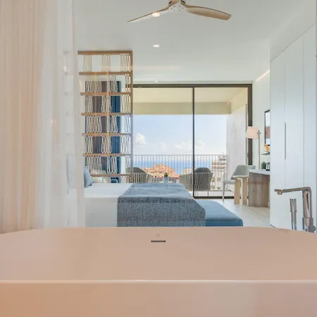 The Editory Ocean Way 5* Funchal (Madeira)