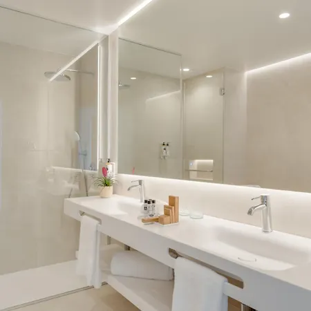 The Editory Ocean Way 5* Funchal (Madeira)