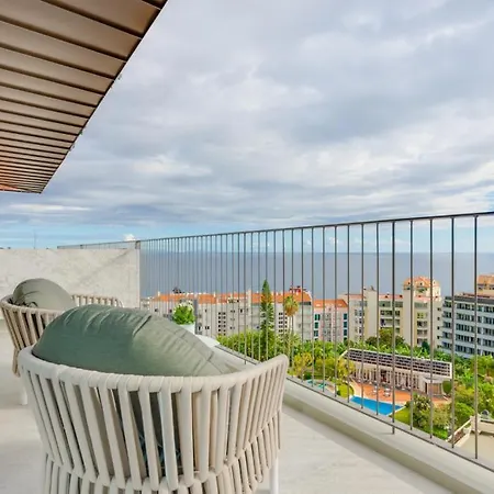 The Editory Ocean Way 5* Funchal (Madeira)