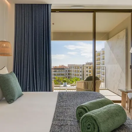 Szálloda The Editory Ocean Way 5*