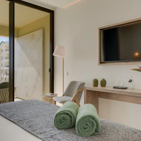 The Editory Ocean Way Hotell Funchal (Madeira)