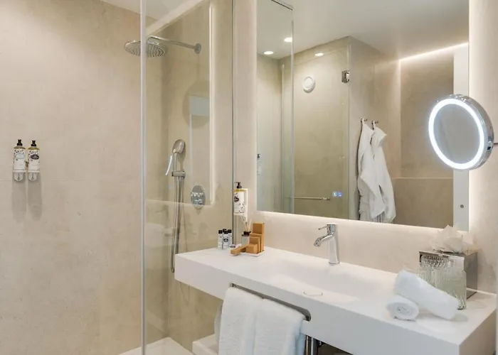 The Editory Ocean Way Hotel Funchal (Madeira)