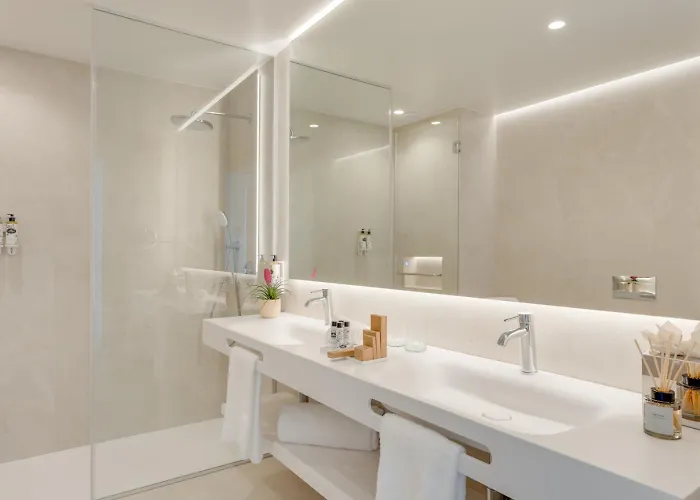 The Editory Ocean Way 5* פונשל